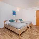 Bis Apartments 1 & 2