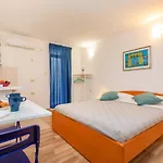 Bis Apartments 1 & 2