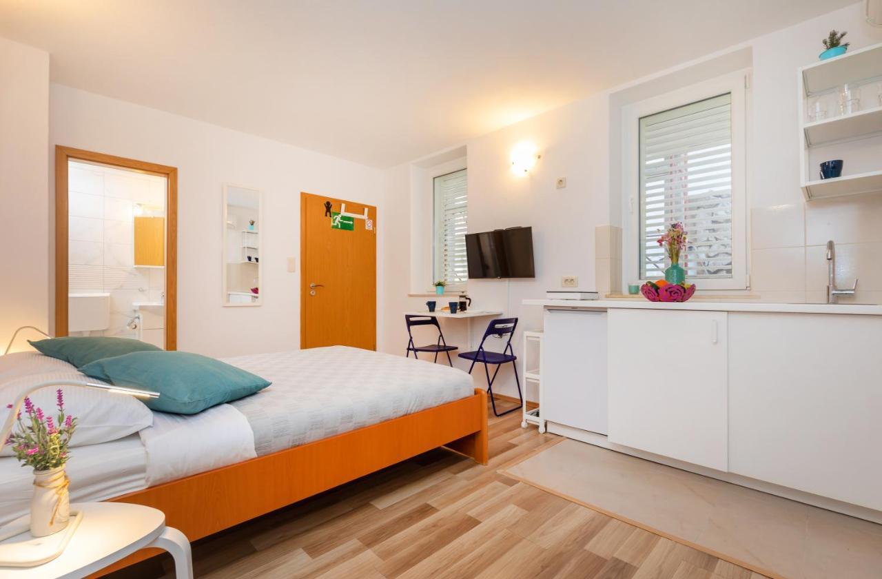 Apartamento Bis 1 & 2 *